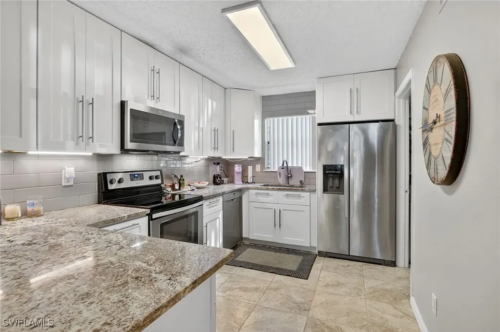 2142 Arbour Walk Circle Naples FL 34109