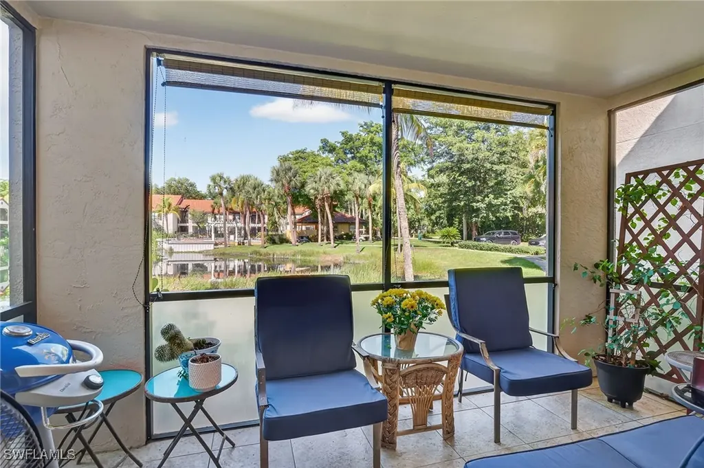 2142 Arbour Walk Circle Naples FL 34109