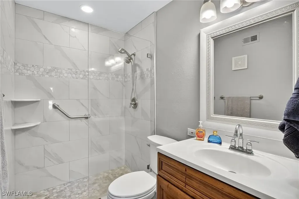 2142 Arbour Walk Circle Naples FL 34109