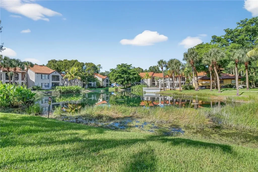 2142 Arbour Walk Circle Naples FL 34109