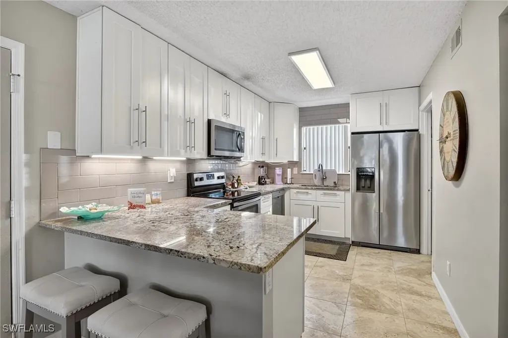 2142 Arbour Walk Circle Naples FL 34109