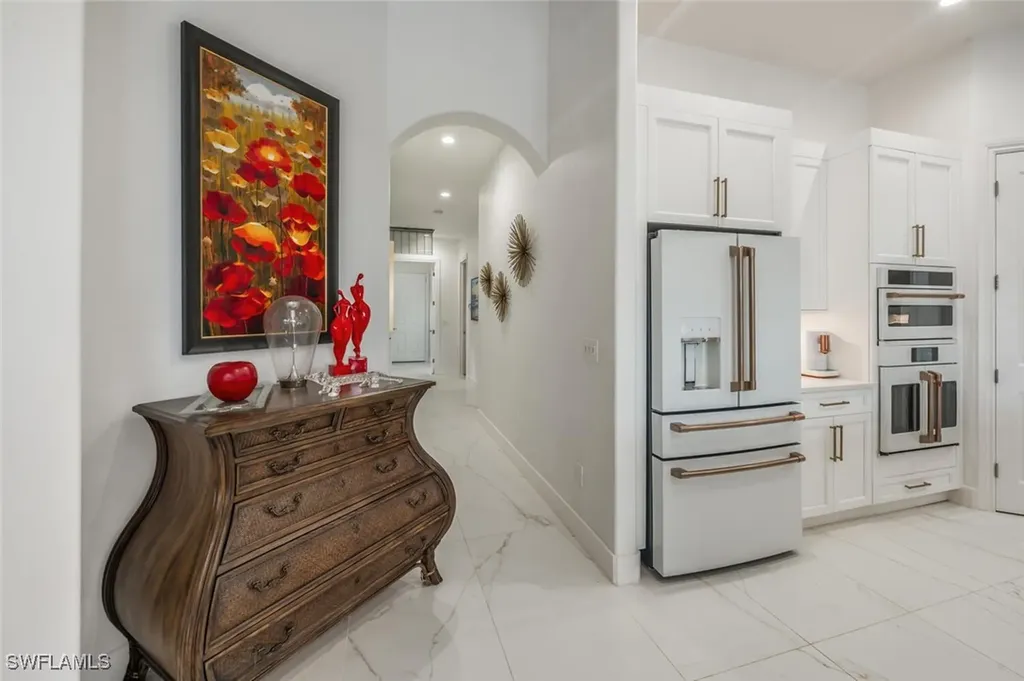 8957 Shenendoah Circle Naples FL 34113