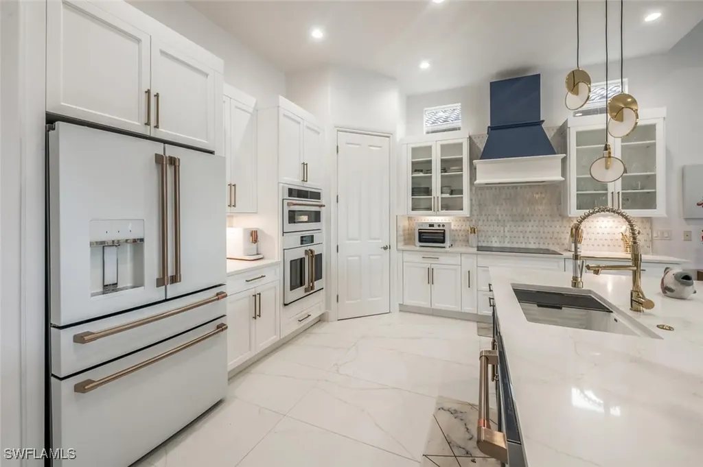 8957 Shenendoah Circle Naples FL 34113