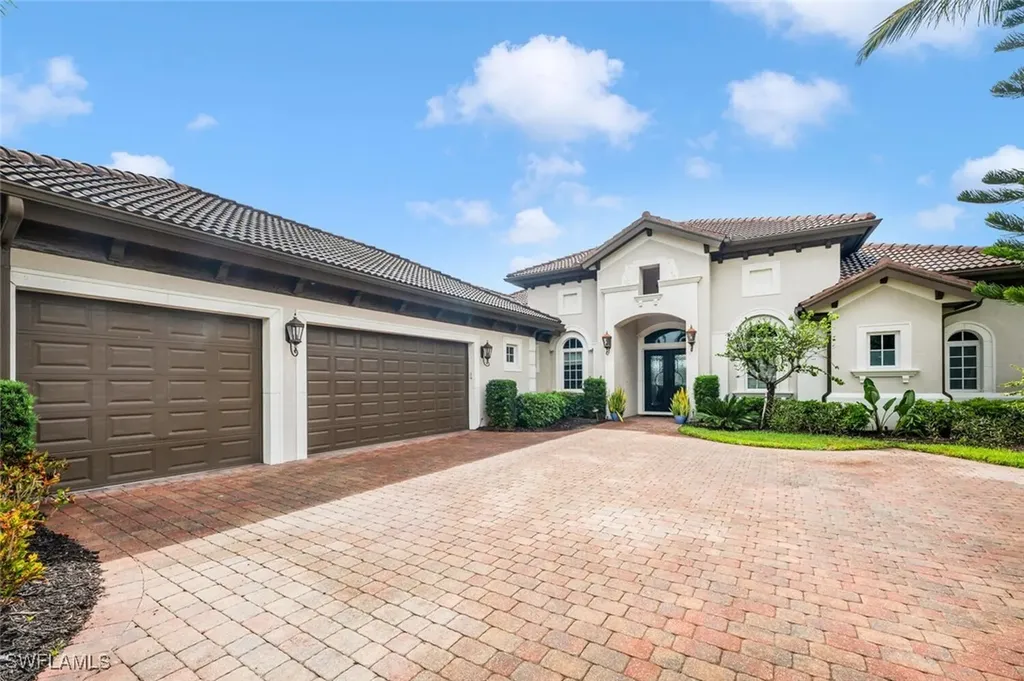 8957 Shenendoah Circle Naples FL 34113