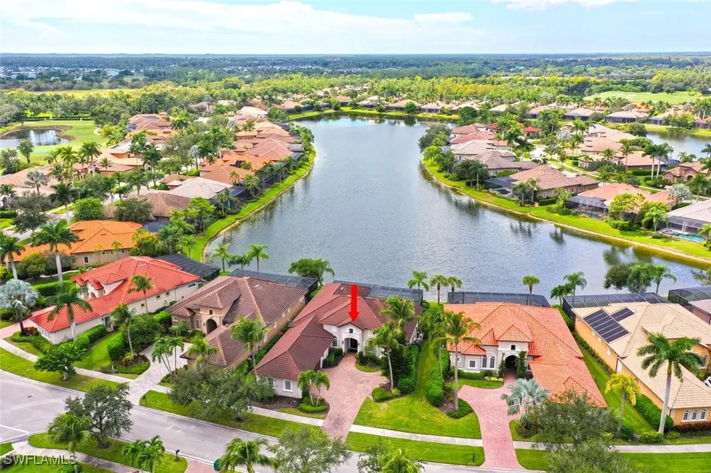 8957 Shenendoah Circle Naples FL 34113