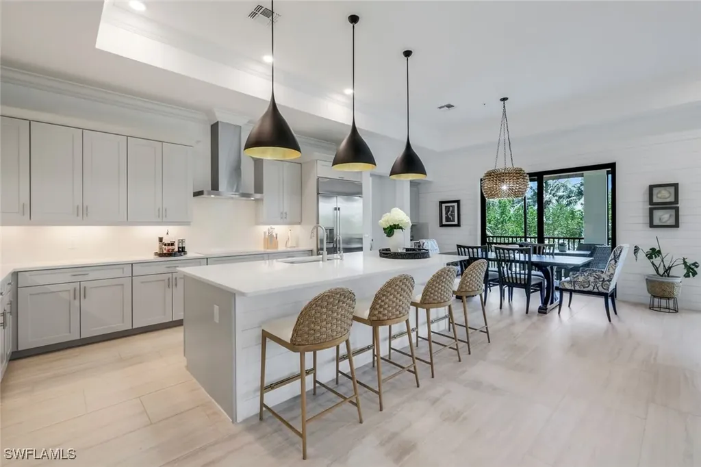 2472 Breakwater Way Naples FL 34112