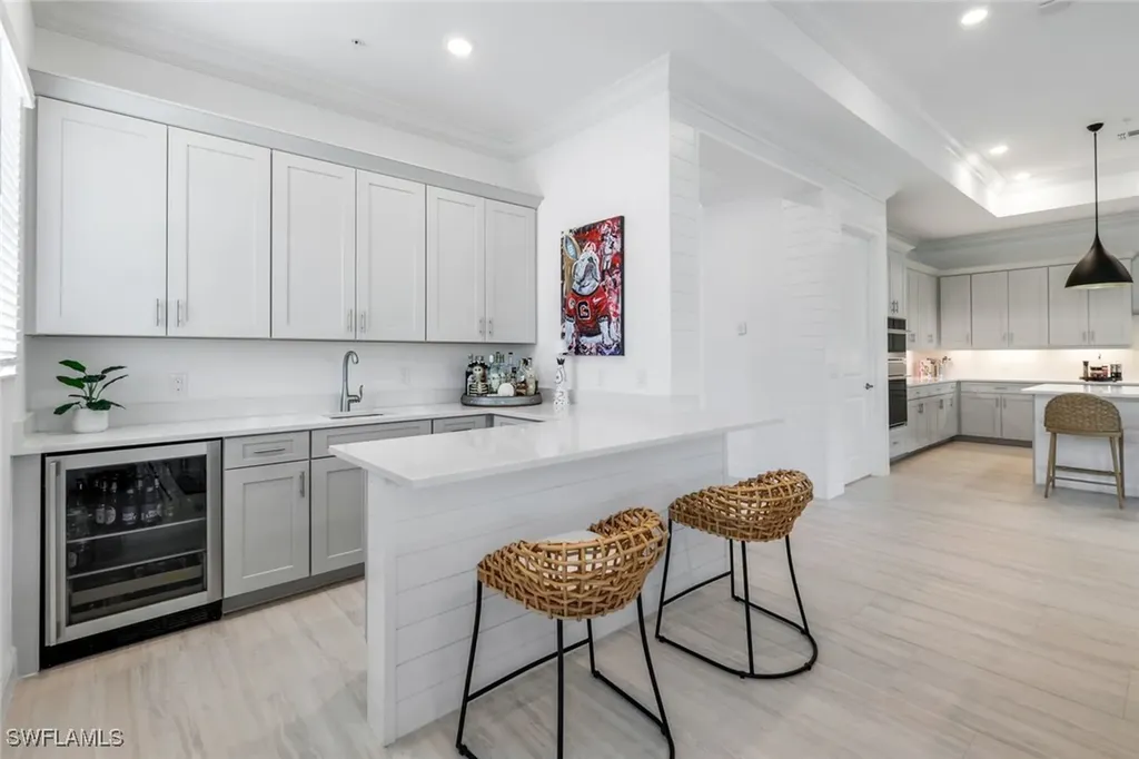 2472 Breakwater Way Naples FL 34112