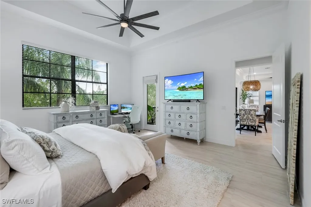 2472 Breakwater Way Naples FL 34112