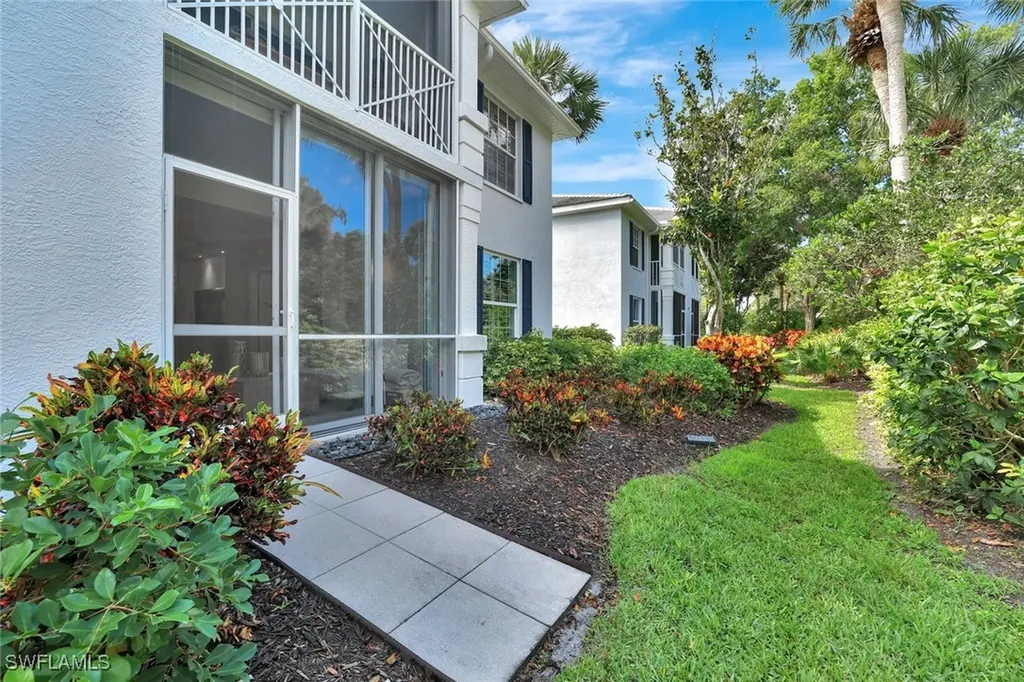 7087 Barrington Circle Naples FL 34108