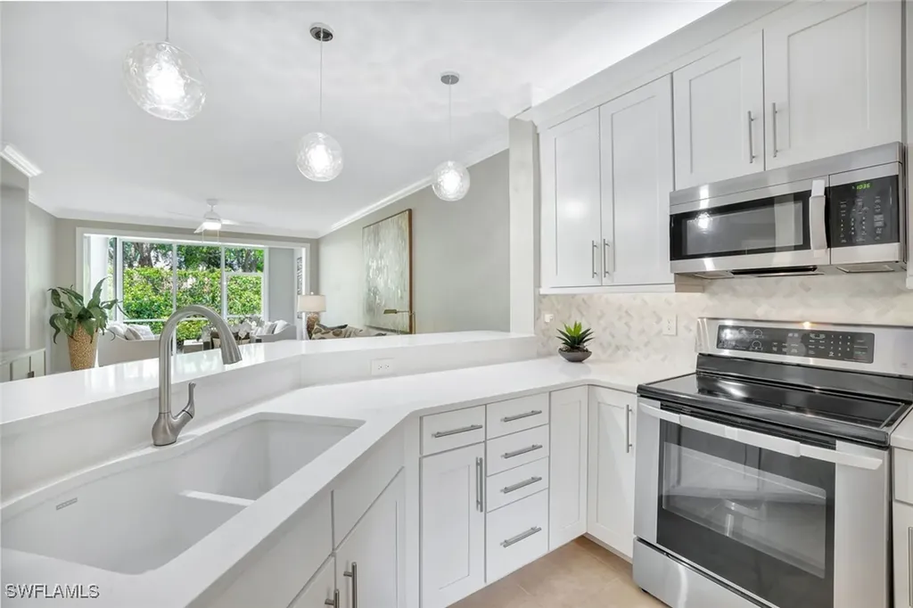 7087 Barrington Circle Naples FL 34108