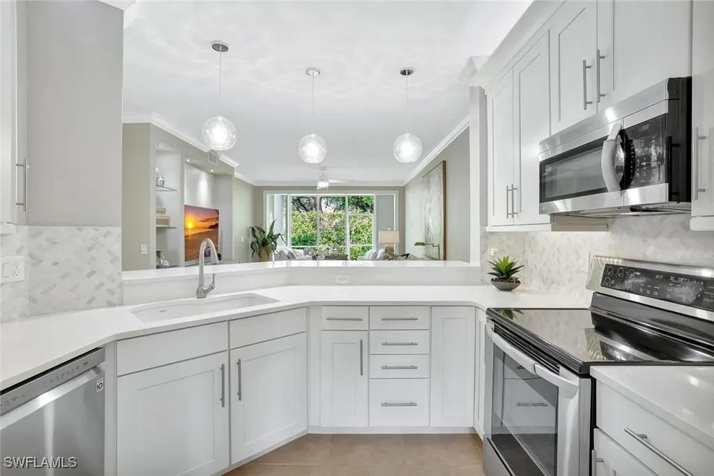 7087 Barrington Circle Naples FL 34108