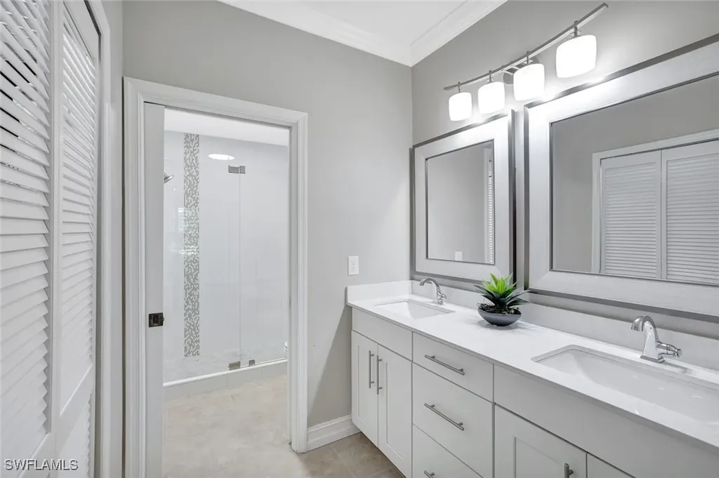 7087 Barrington Circle Naples FL 34108