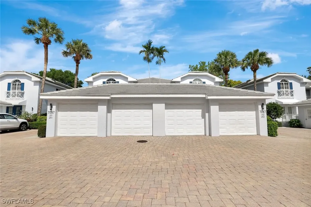 7087 Barrington Circle Naples FL 34108