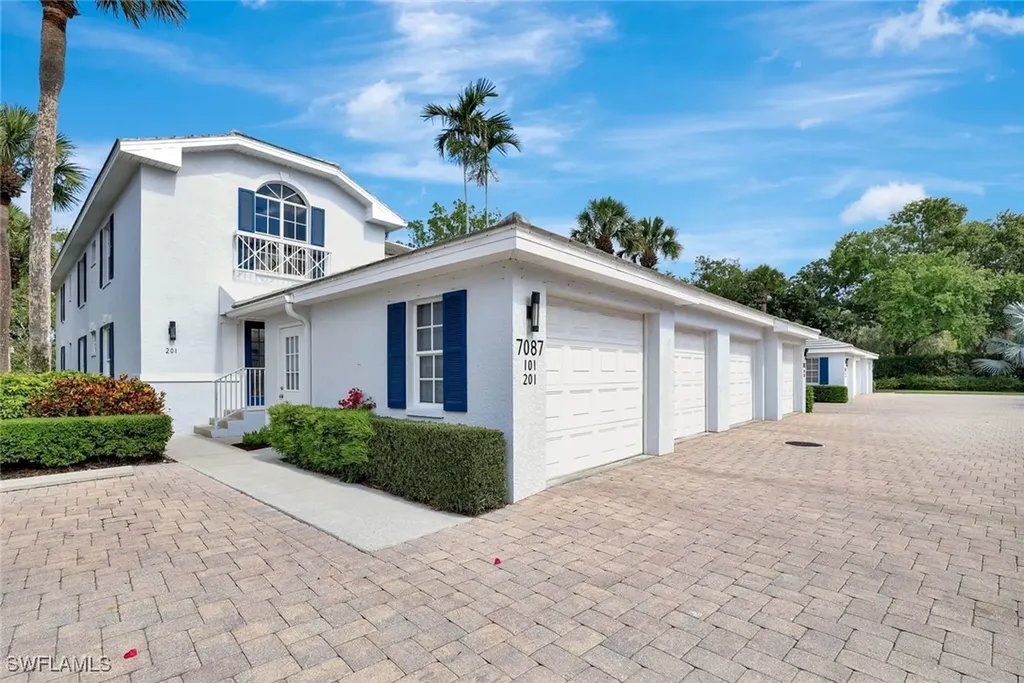 7087 Barrington Circle Naples FL 34108