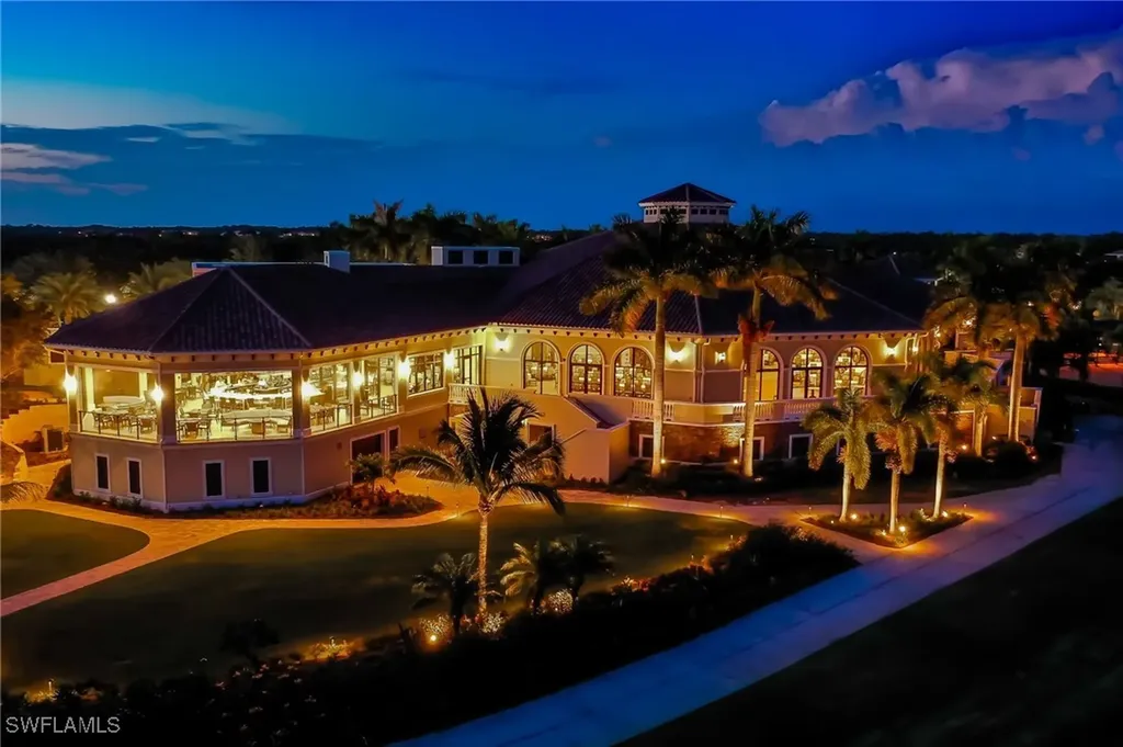 10062 Siesta Bay Drive Naples FL 34120