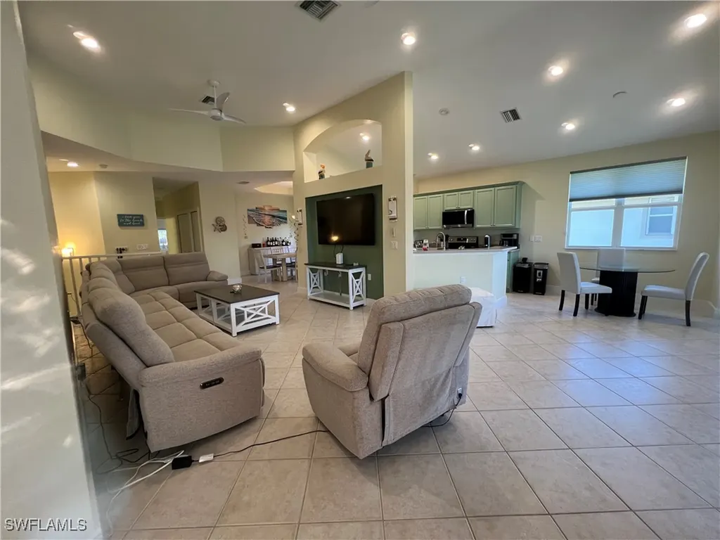 6809 Ascot Drive Naples FL 34113
