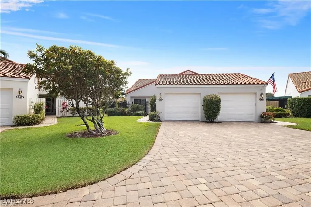 845 Reef Point Circle Naples FL 34108