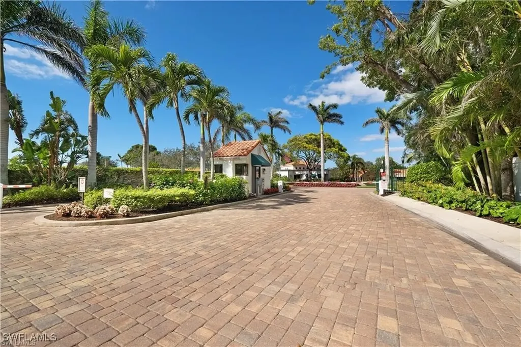 845 Reef Point Circle Naples FL 34108