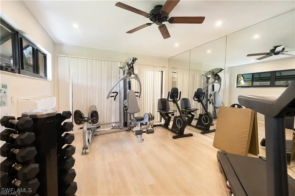 845 Reef Point Circle Naples FL 34108