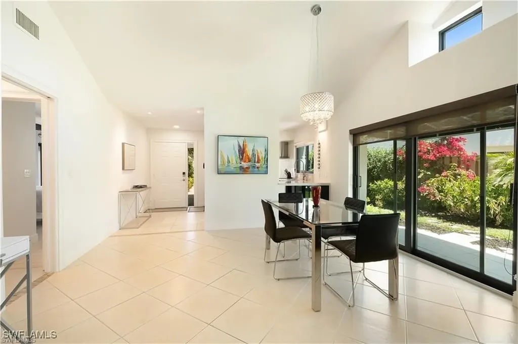 845 Reef Point Circle Naples FL 34108