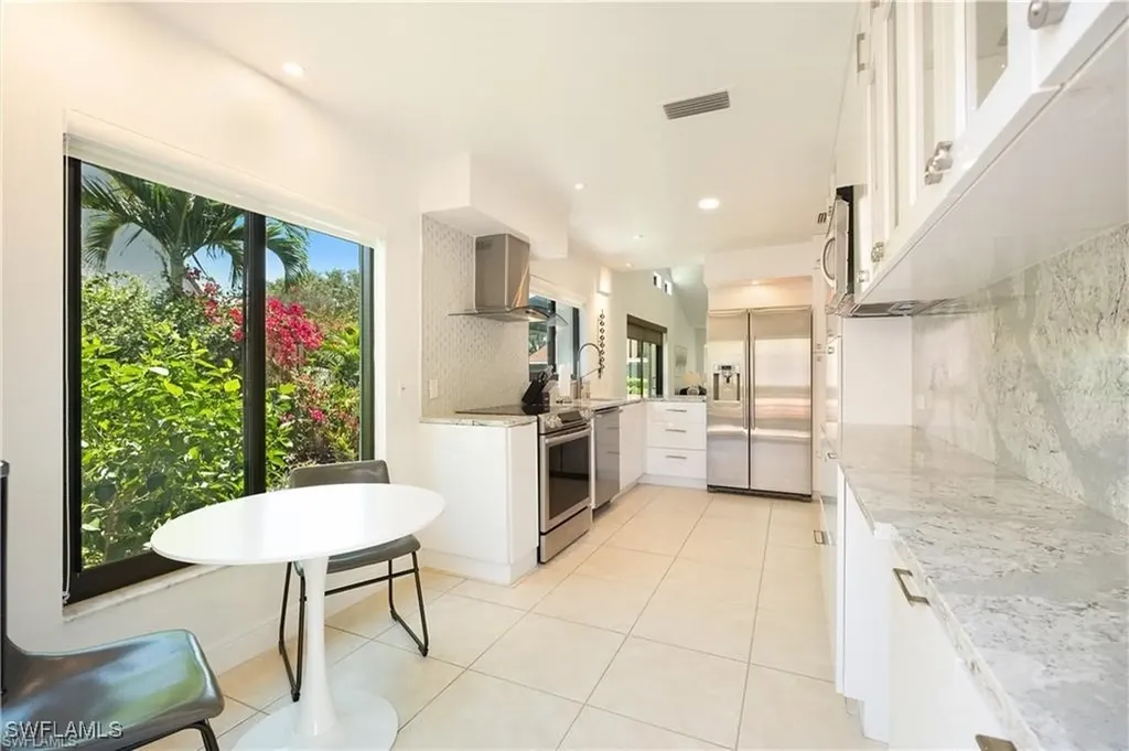 845 Reef Point Circle Naples FL 34108