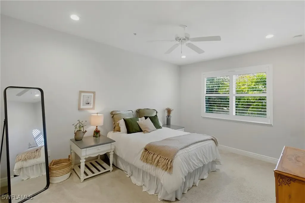 6947 Avalon Circle Naples FL 34112