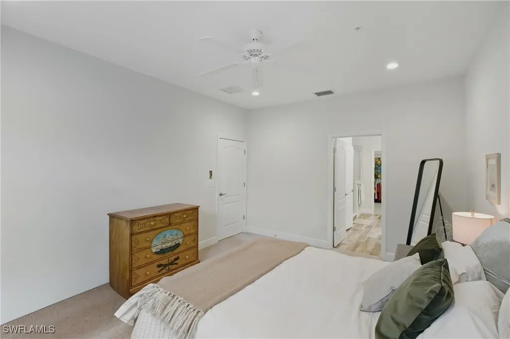 6947 Avalon Circle Naples FL 34112