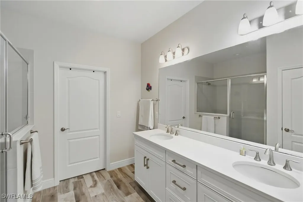 6947 Avalon Circle Naples FL 34112