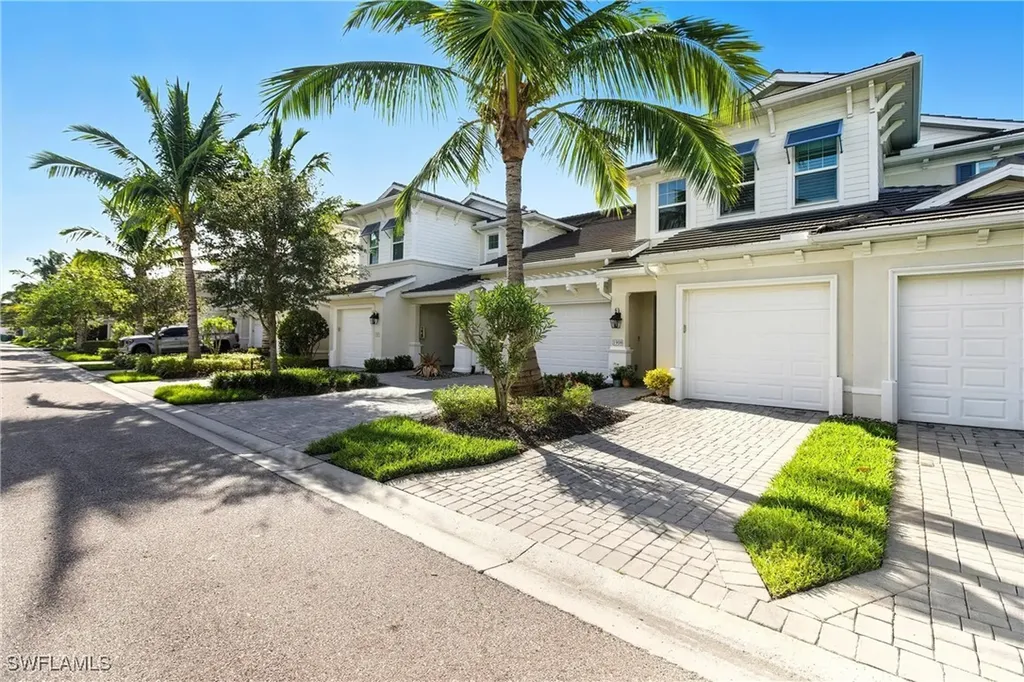 6947 Avalon Circle Naples FL 34112