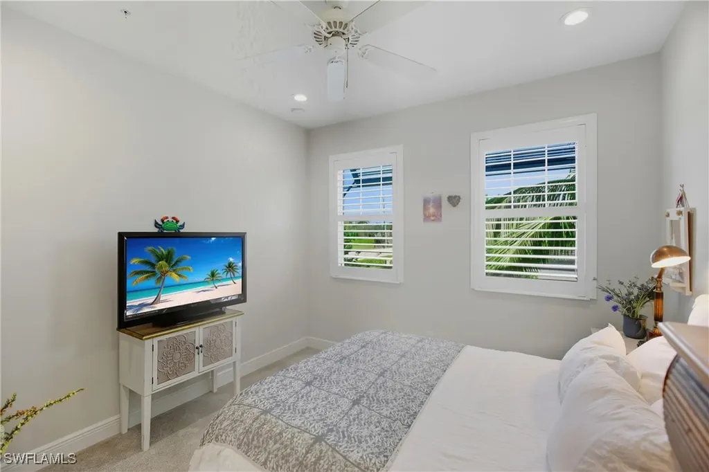 6947 Avalon Circle Naples FL 34112