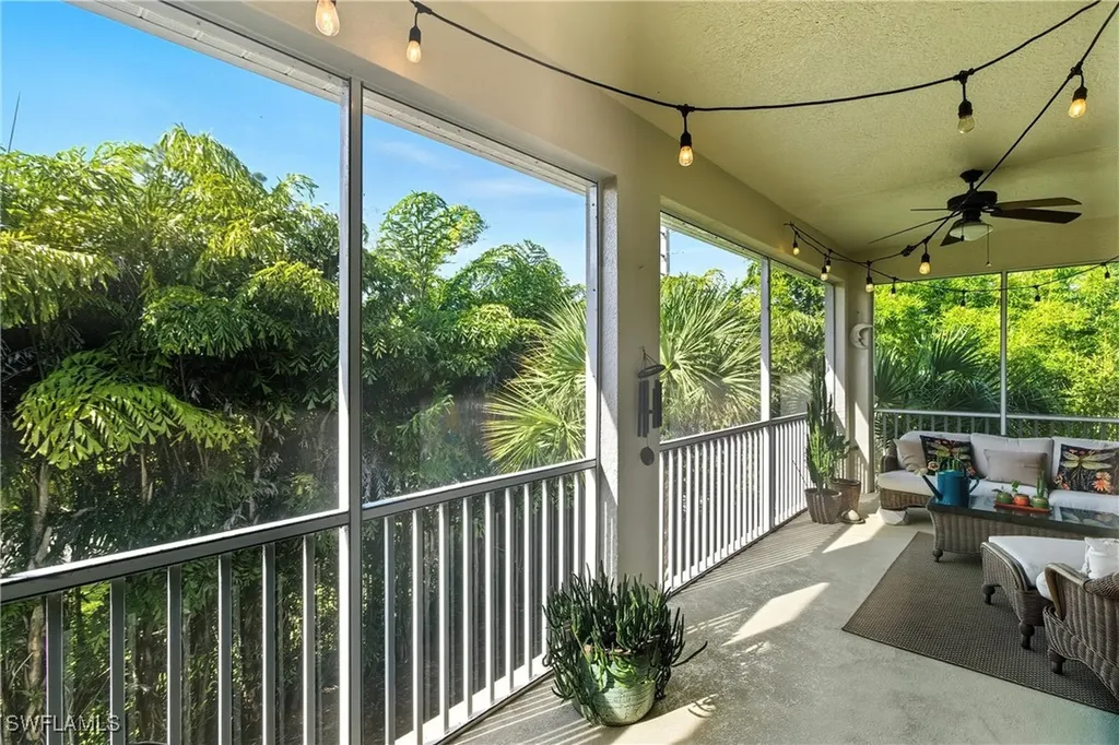 6947 Avalon Circle Naples FL 34112