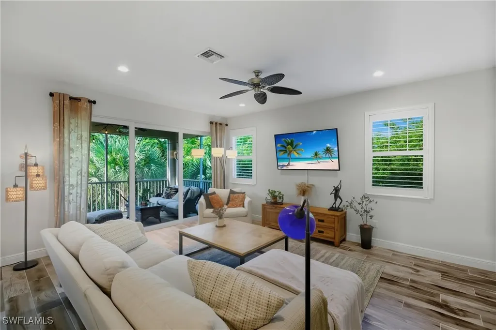 6947 Avalon Circle Naples FL 34112