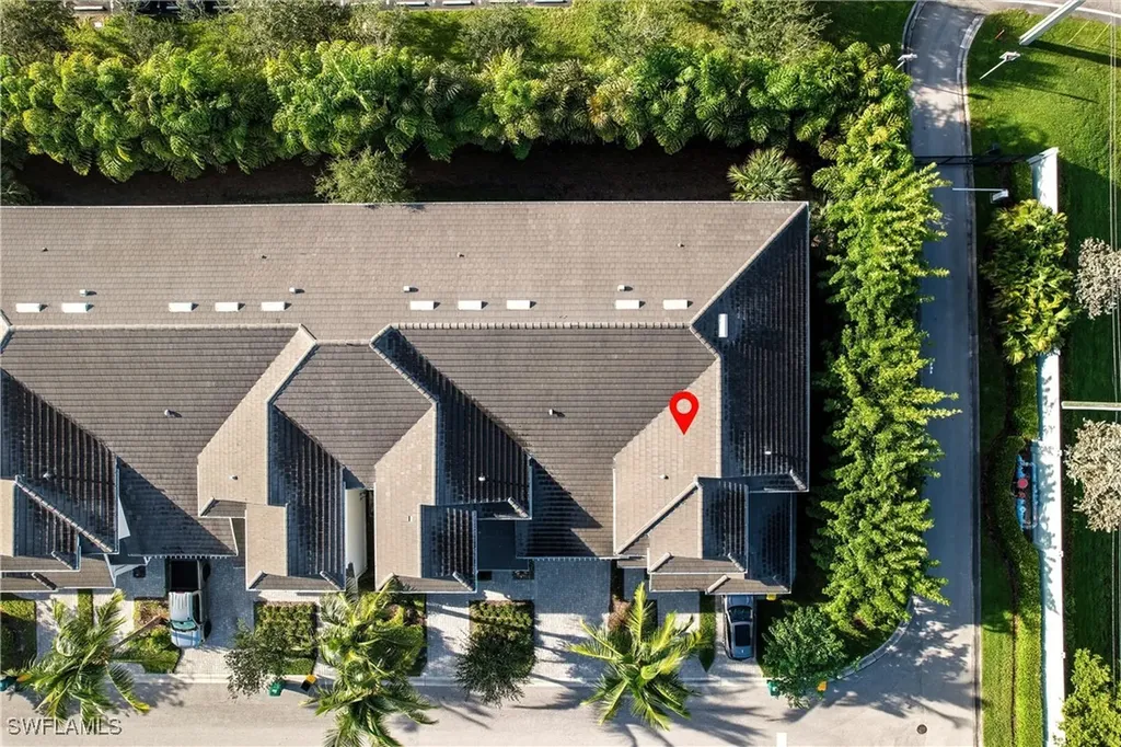 6947 Avalon Circle Naples FL 34112