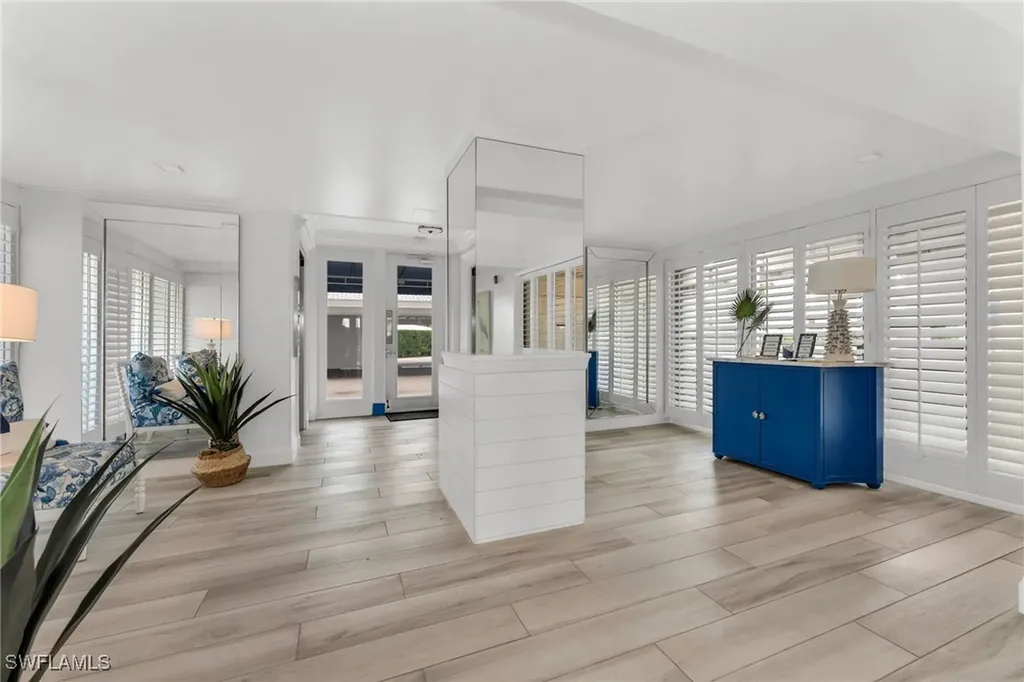2121 Gulf Shore Boulevard N Naples FL 34102