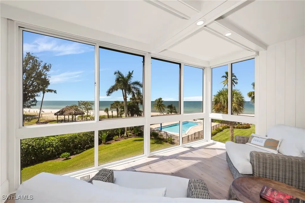 2121 Gulf Shore Boulevard N Naples FL 34102
