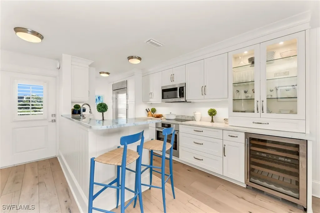 2121 Gulf Shore Boulevard N Naples FL 34102