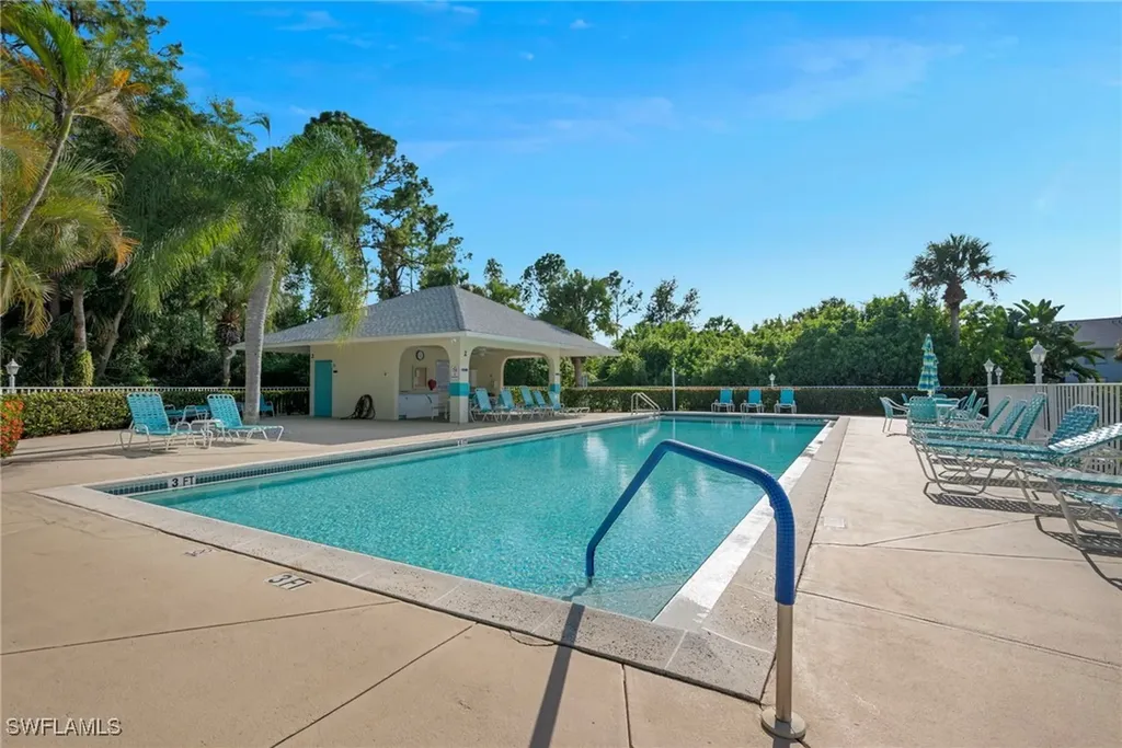 379 Gabriel Circle Naples FL 34104
