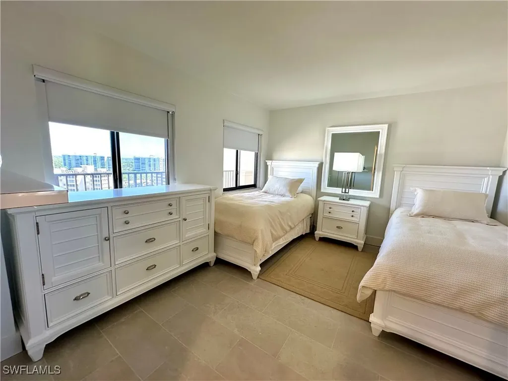 10951 Gulf Shore Drive Naples FL 34108
