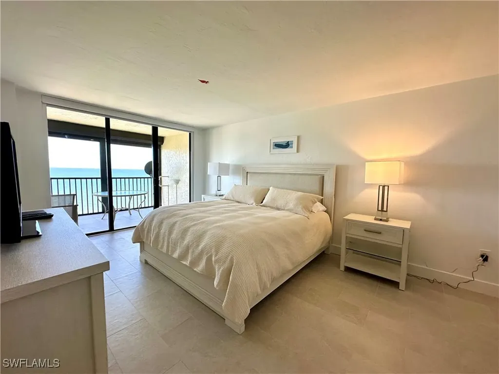 10951 Gulf Shore Drive Naples FL 34108