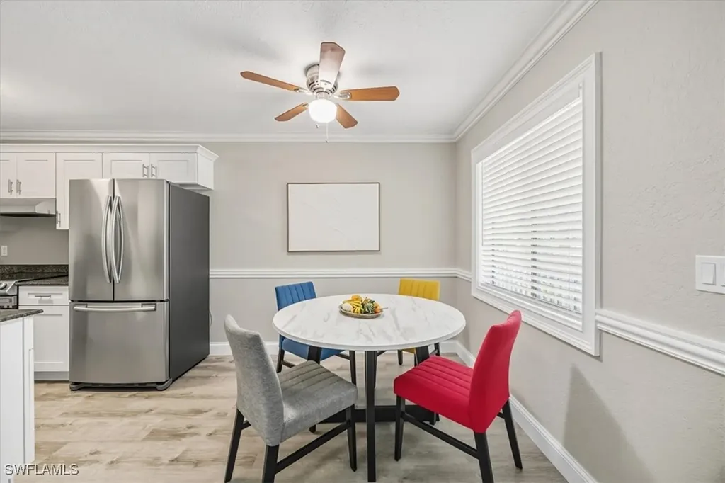 4635 Bayshore Drive Naples FL 34112