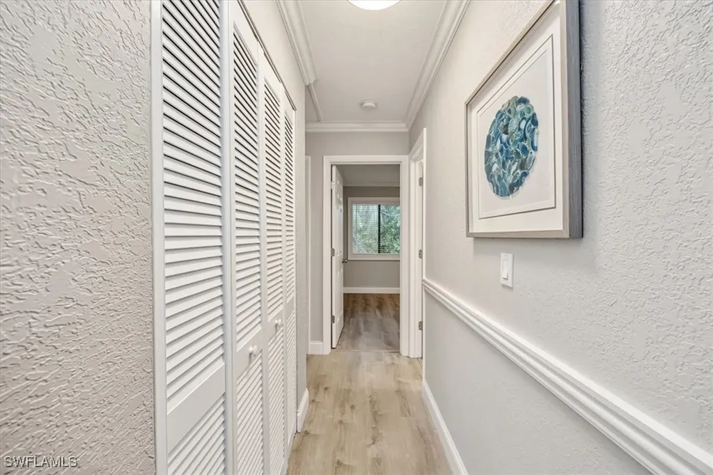 4635 Bayshore Drive Naples FL 34112