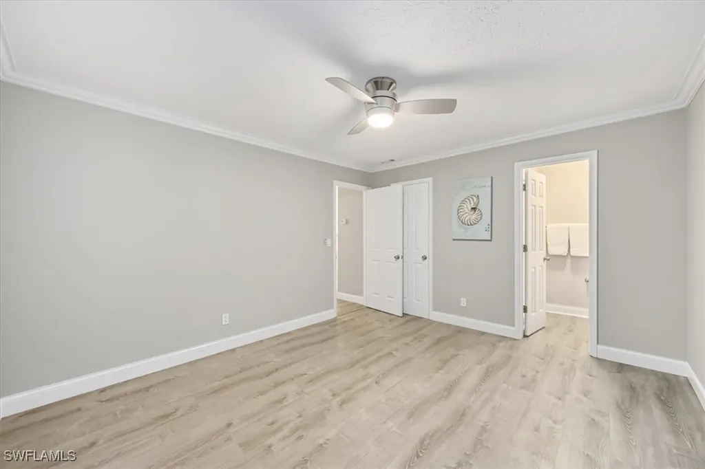 4635 Bayshore Drive Naples FL 34112