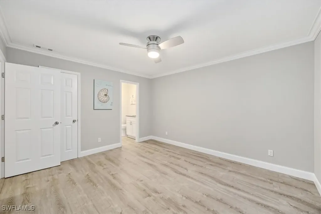 4635 Bayshore Drive Naples FL 34112