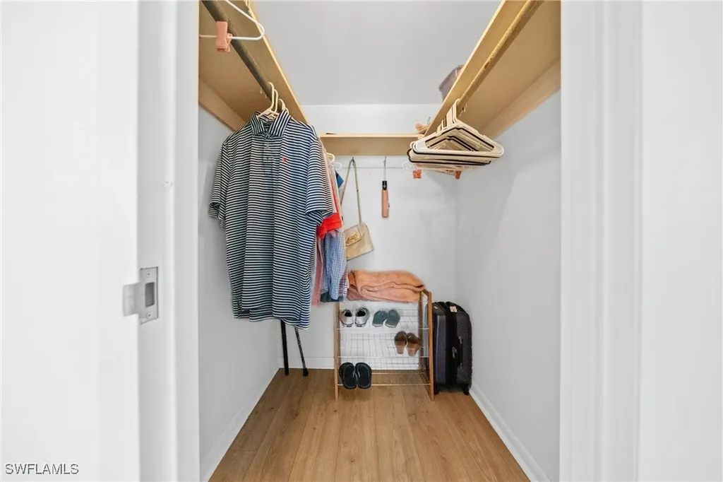 1977 Gulf Shore Boulevard N Naples FL 34102