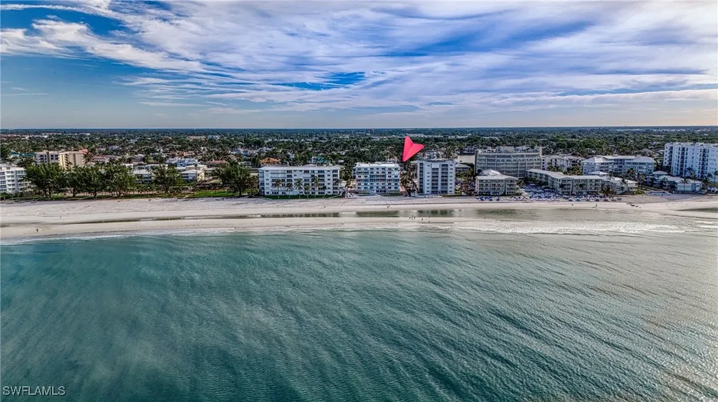 1977 Gulf Shore Boulevard N Naples FL 34102