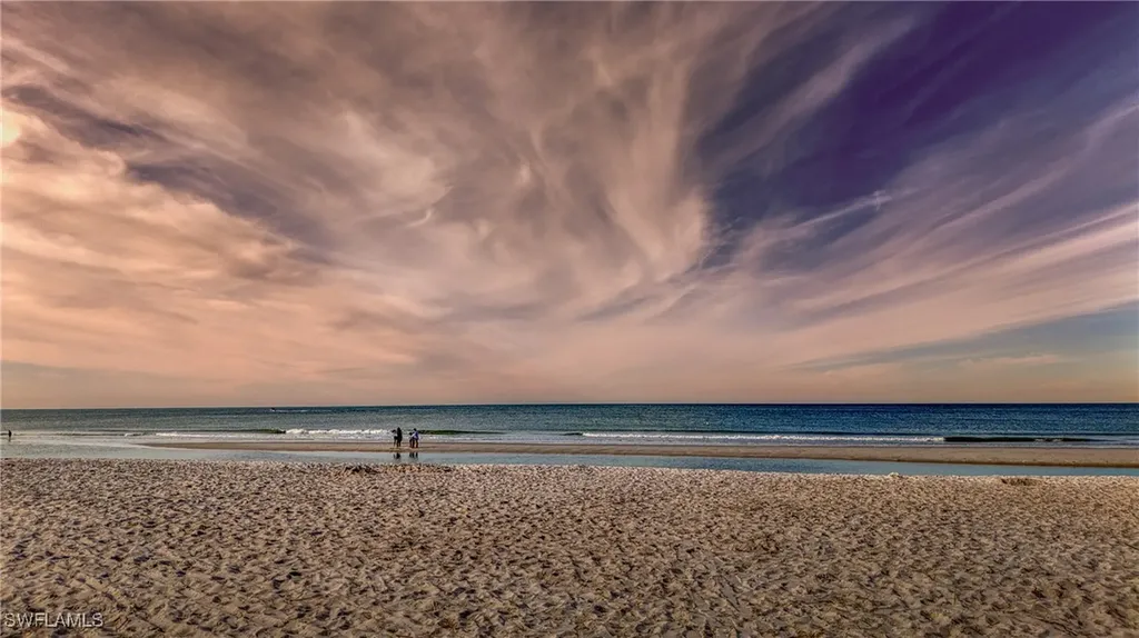 1977 Gulf Shore Boulevard N Naples FL 34102