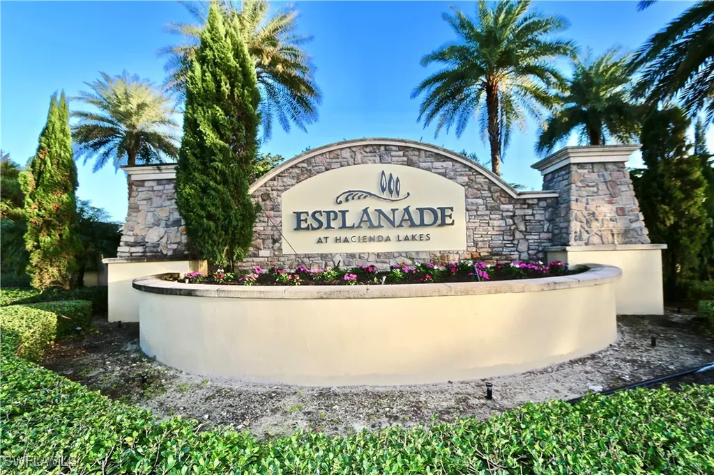 8437 Rosa Court Naples FL 34114