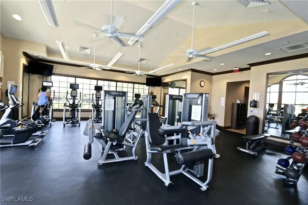 8437 Rosa Court Naples FL 34114