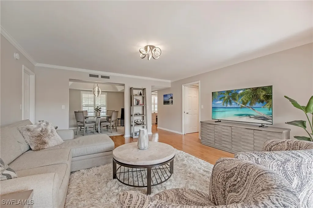 722 10th Avenue S Naples FL 34102