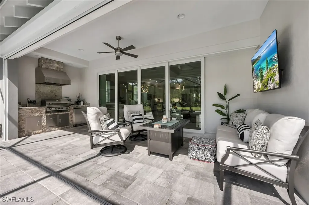 6277 Antigua Way Naples FL 34113